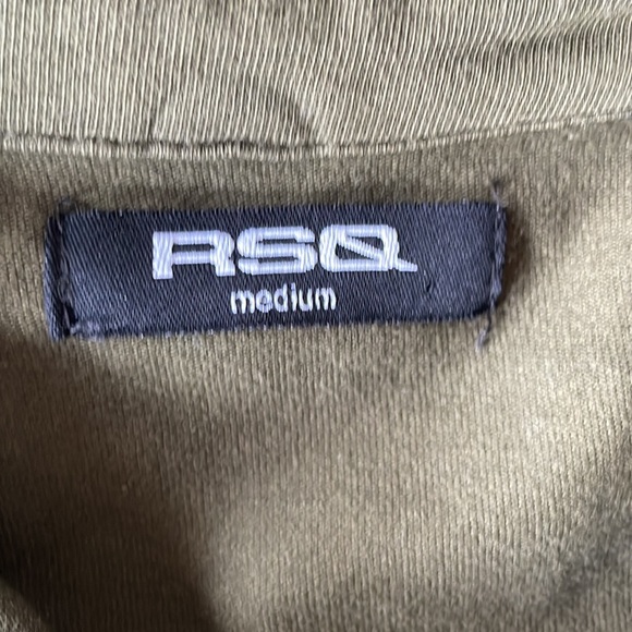 RSQ LONG SLEEVE COLLARD QUARTER BUTTON - Picture 3 of 3